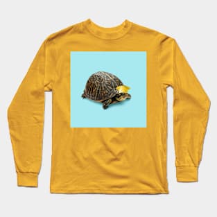 Turtle with nice cup hat Long Sleeve T-Shirt